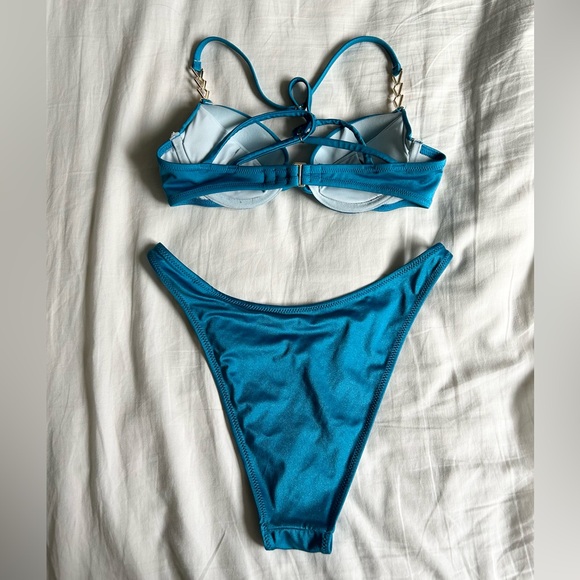 Victoria’s Secret Bombshell Bikini - Picture 3 of 3